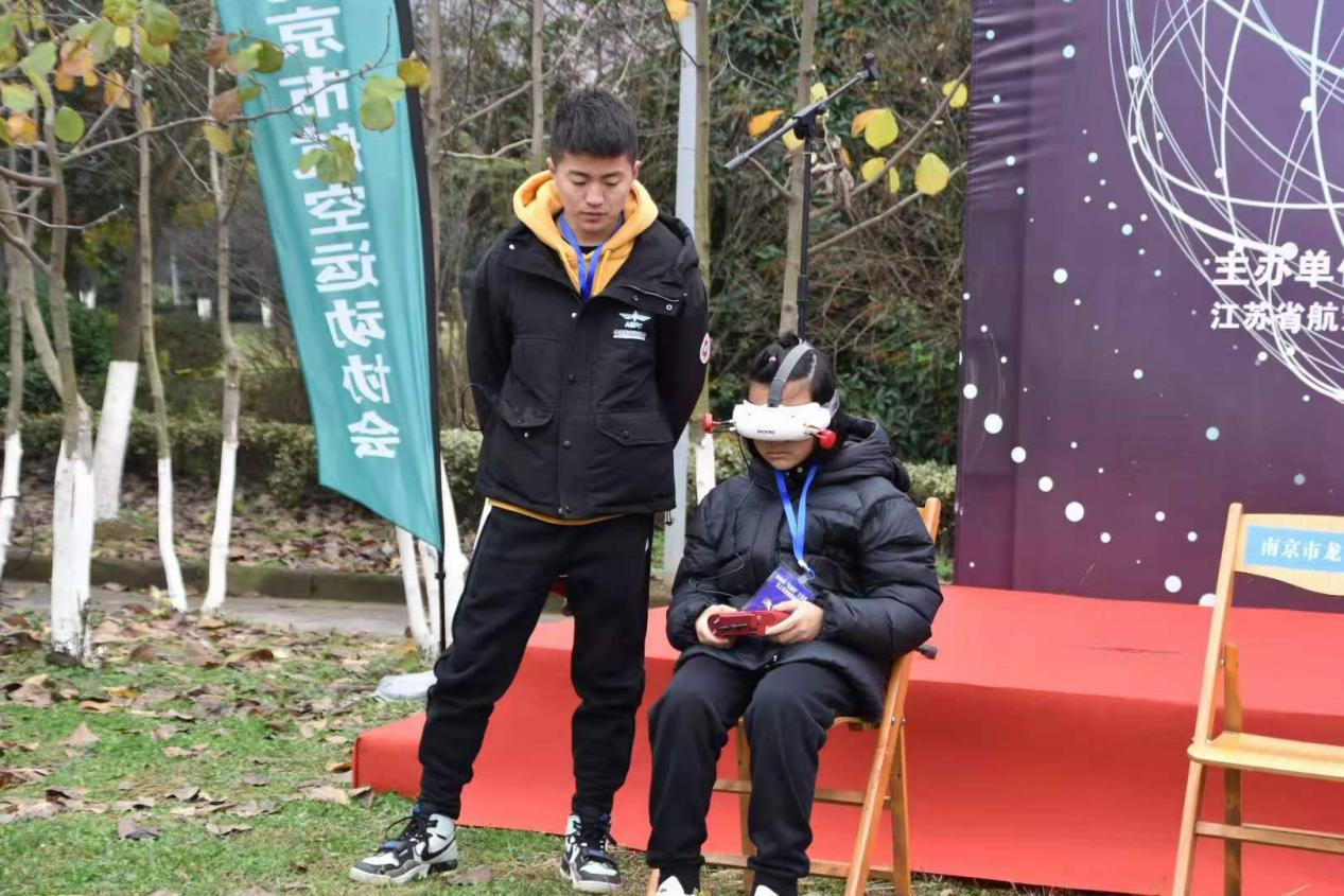 科技活动新闻稿_html_2191427e.jpg