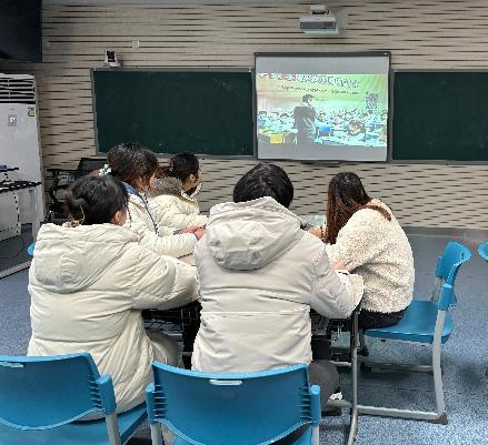 20241211数学组校本教研报道_html_384614ff.jpg