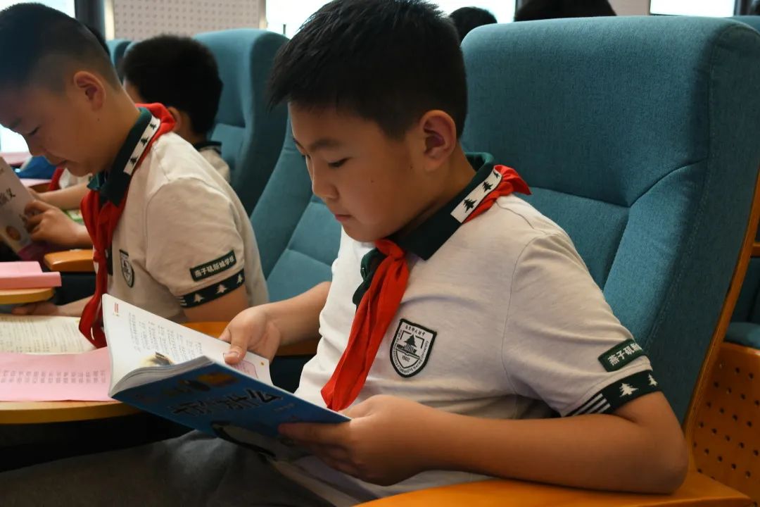 为保障学生们的生命安全_html_m199def0.jpg