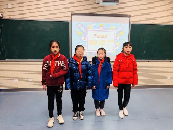 南湾营小学第五届英文歌曲大赛圆满落幕_html_14f1dac8.jpg
