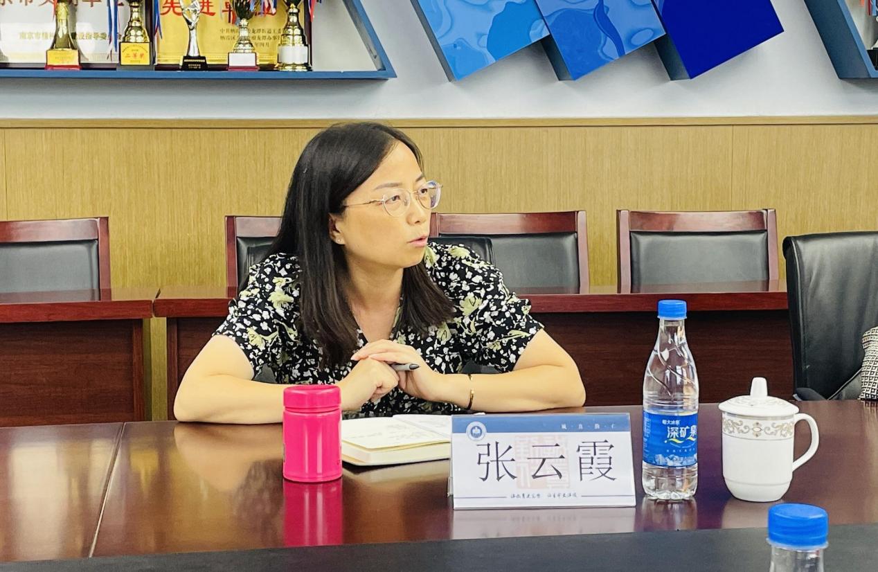 8月29日教育局、街道领导视察指导开学工作新闻稿_html_24676b9.jpg