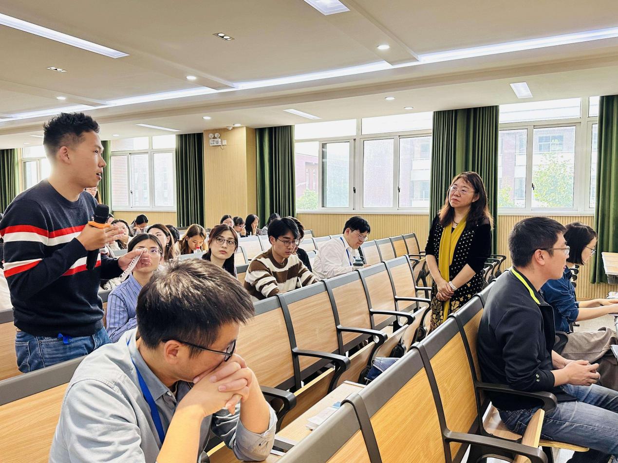 语文教研活动新闻稿_html_m1b7eb52e.jpg
