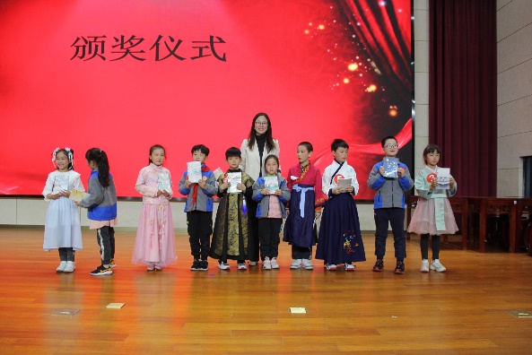 诗词大会新闻稿_html_m2781d781.jpg