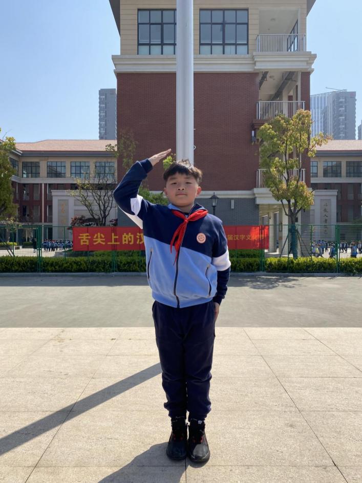 飘扬吧，红领巾】春光无限好 正(1)_html_m744fcc5b.jpg
