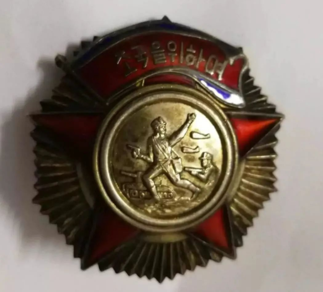 红领巾学先锋第六期_html_m1d090f27.png