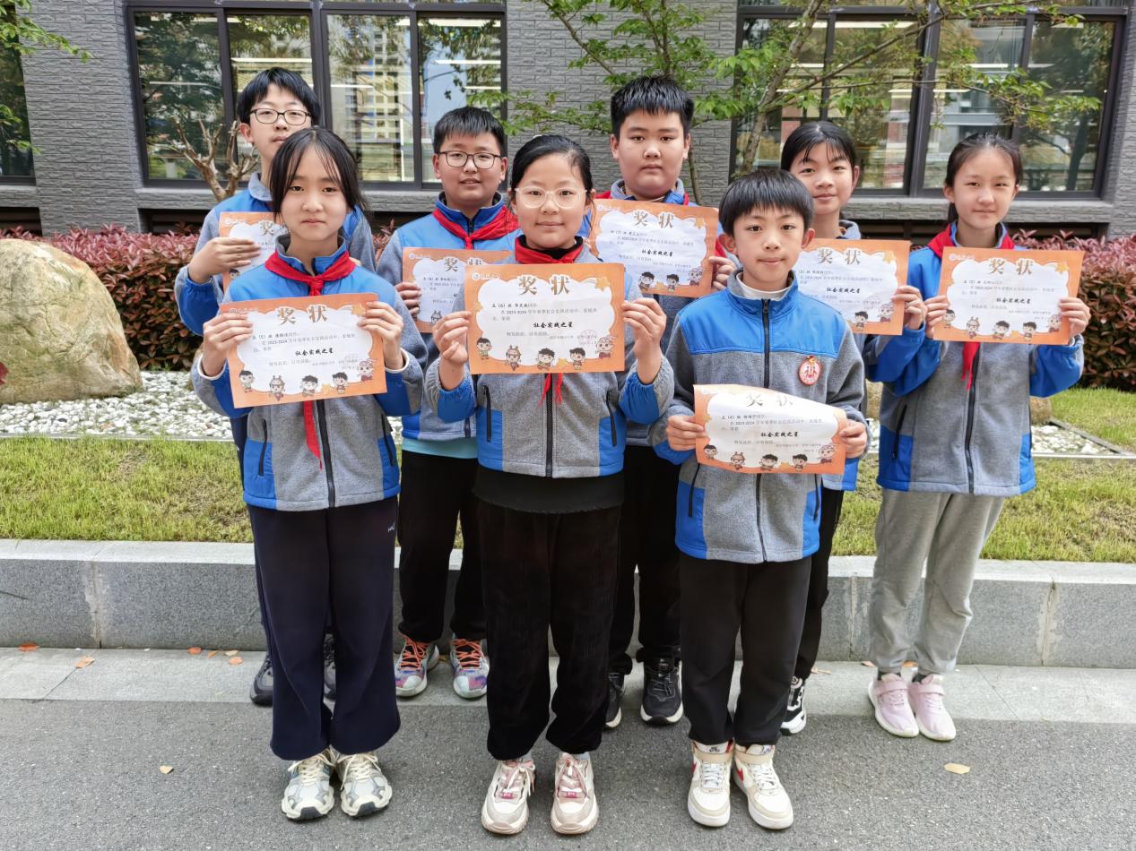 20240409闪闪陶娃秀2024年春季社会实践之星(1)_html_m3bb81800.jpg