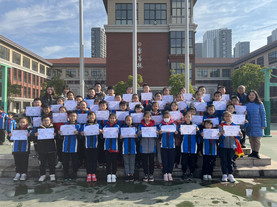 第15周新闻稿_html_m312cab4a.jpg