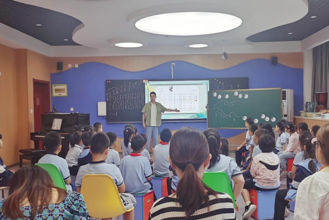 【知行晓庄】“音”悦你我，“乐”享教研——记南京市晓庄小学音乐组校本教研主题活动（一）