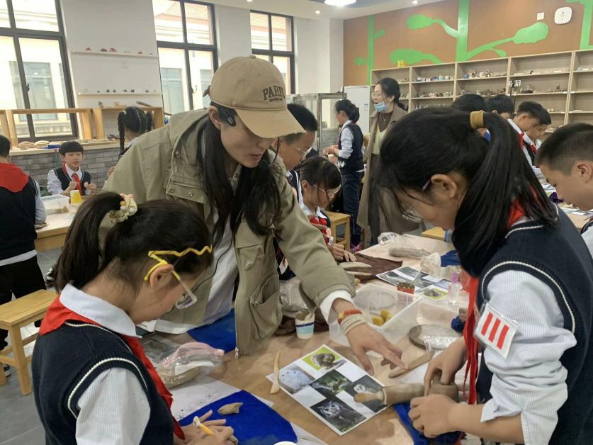 20240531陶乐童年 陶冶心灵 ——南京市晓庄小学陶艺特色课程展示暨研讨活动（二）_html_20953d54.jpg
