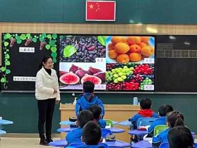 12月1日语文教研新闻稿_html_2ad60041.jpg
