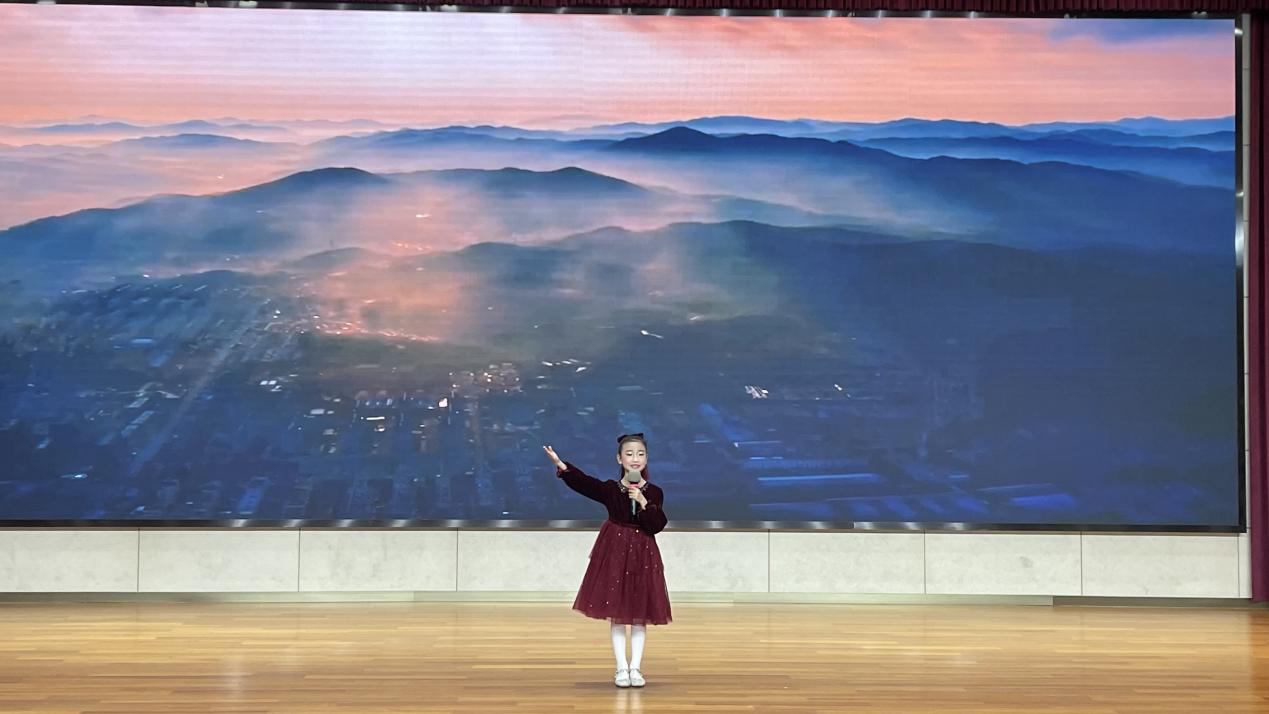 2025年栖霞区西片小小朗读者复赛评选_html_2c6895fd.jpg