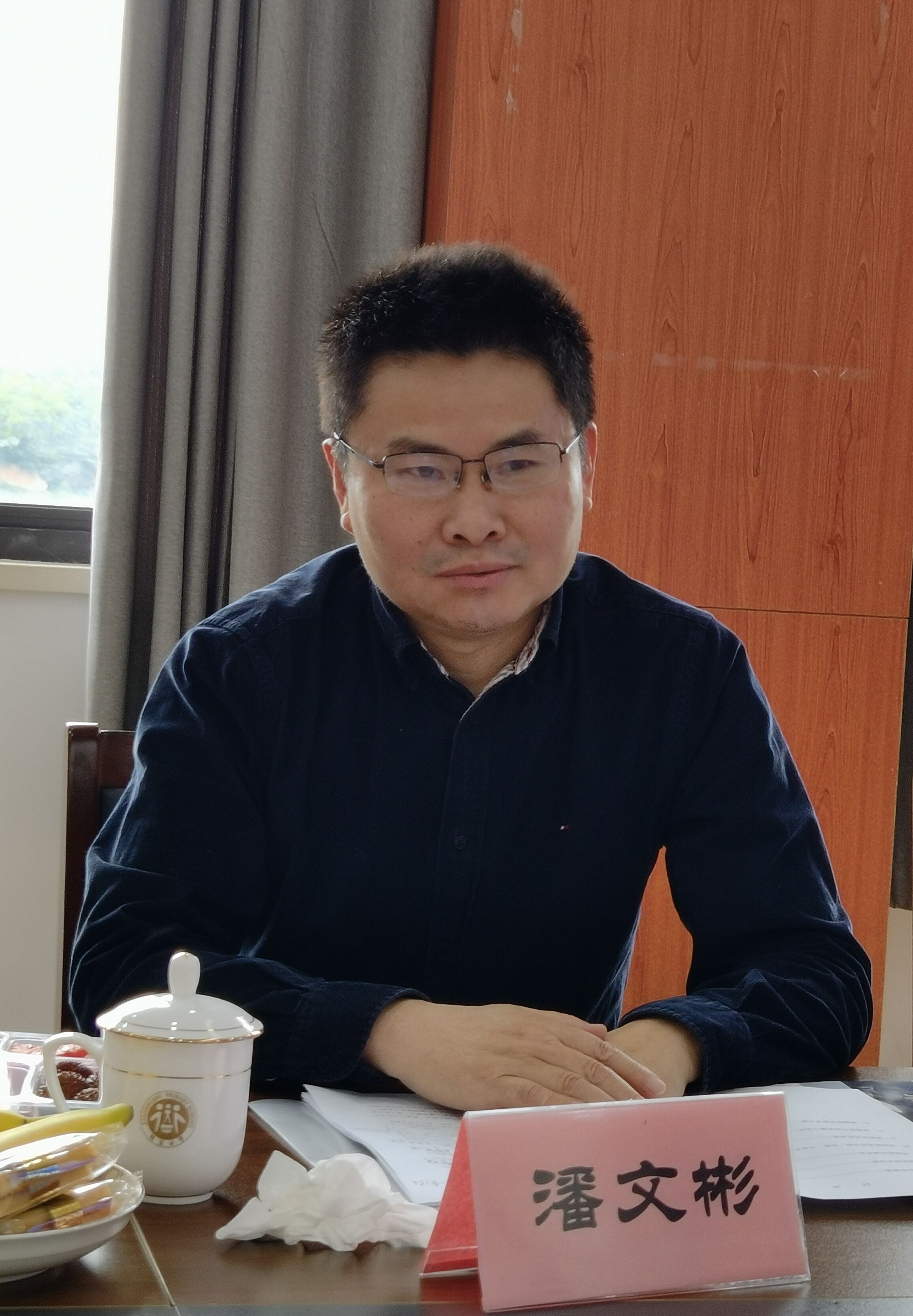 守望简约——《小学“简约语文”教学创新实践研究》的预结题论证会新闻稿_html_mbebc162.jpg