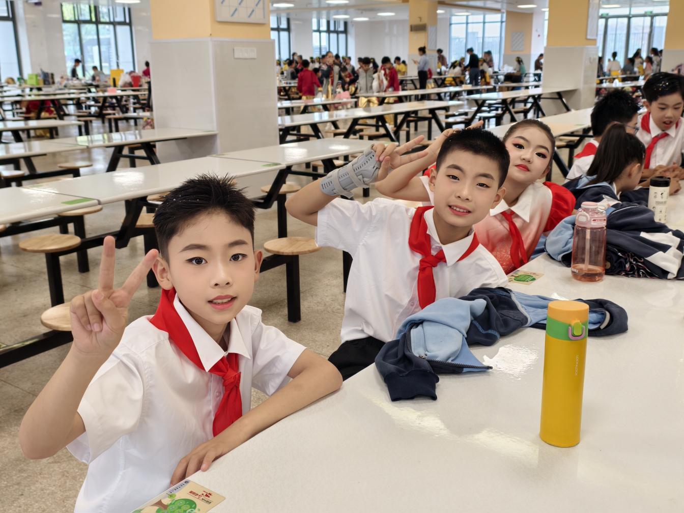 0523集体舞新闻稿 (2) (1)_html_a817f49.jpg