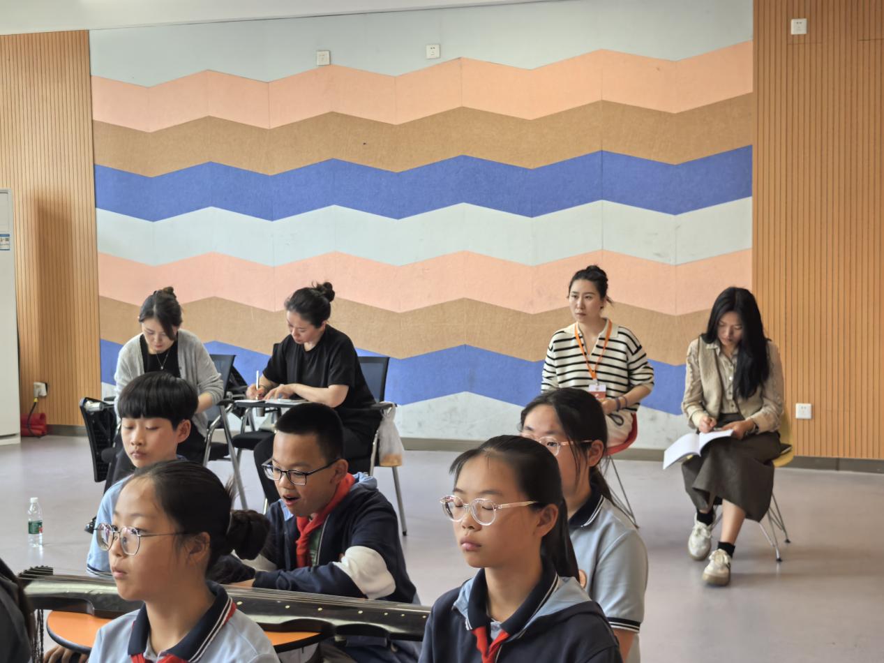 视导引领促成长 课堂深耕见实效_html_35c4dd95.jpg