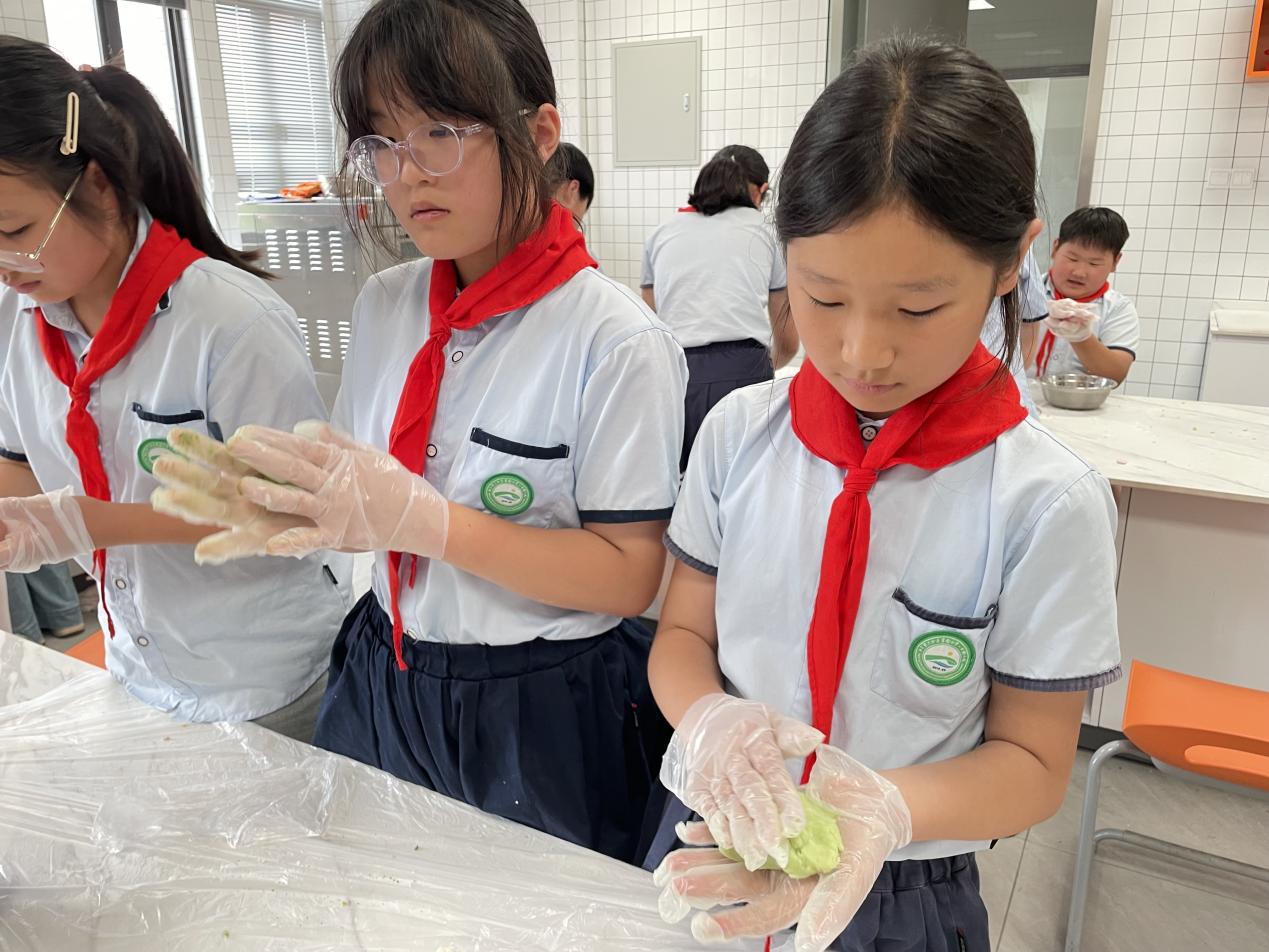 20250516班级结队 (1)_html_3efc5624.jpg
