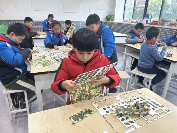南京市模型竞赛新闻稿_html_73e99831.jpg