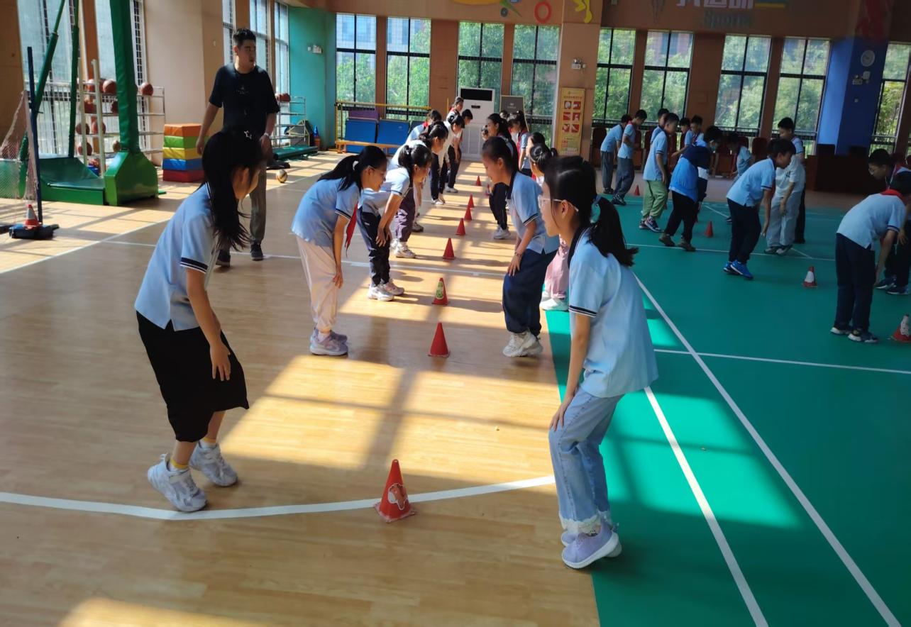 曹可 王康组内课新闻稿(1)_html_m48961ab.jpg