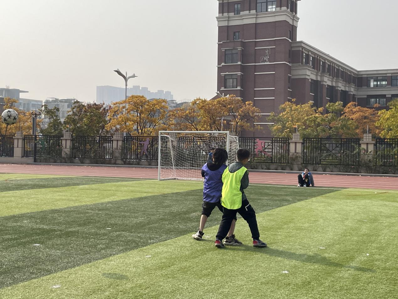 20231205晓庄小学“校长杯”足球班级联赛赛程报道（二）_html_2a93c36a.jpg