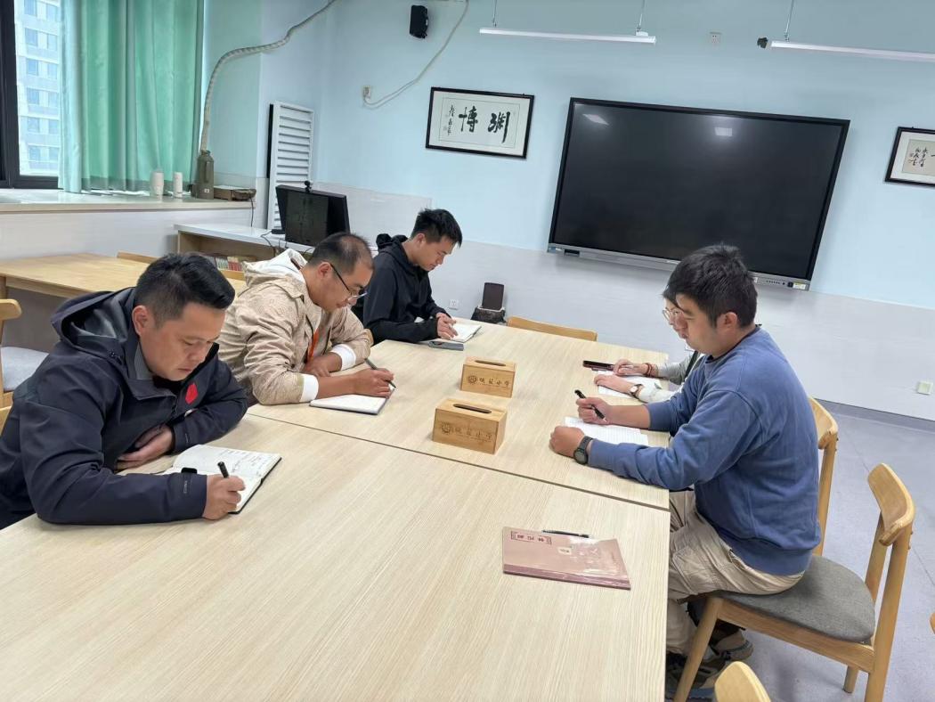 短兵校本研修简报_html_79757231.jpg