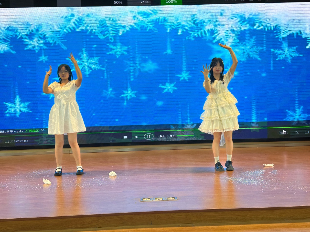 2023.6.30活力青春  精彩未来——实初尧化2023届初三毕业典礼_html_290603ce.jpg