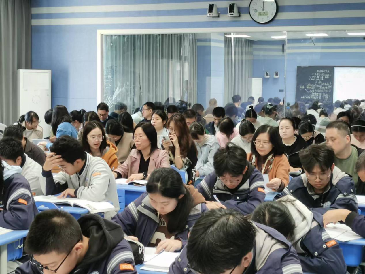 2024年11月12日化学栖霞区化学教研活动新闻报道_html_m22fa181f.jpg