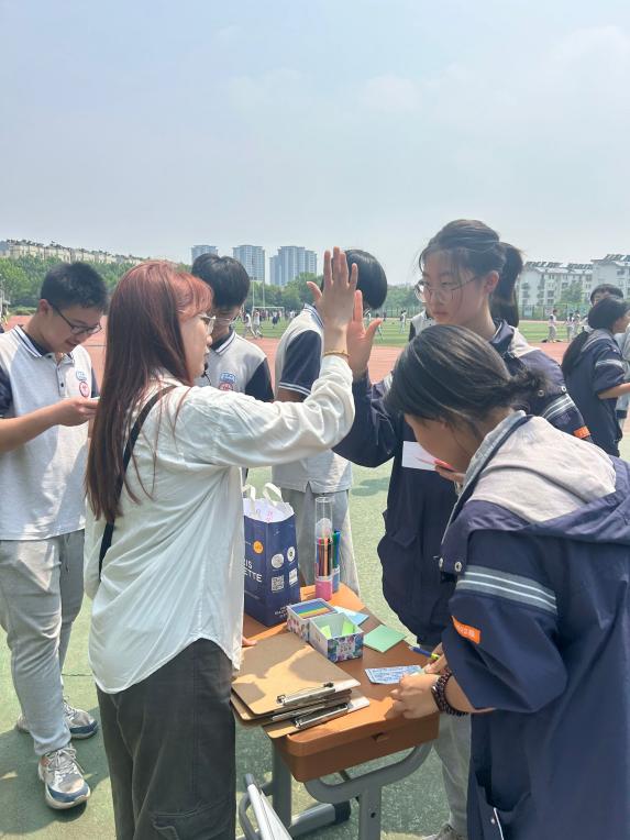 【融进心育】“活力青春，心满阳光”——实初尧化开展心理健康月活动_html_m505463c3.jpg