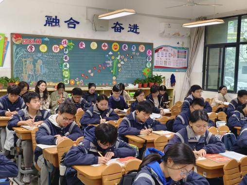 融进科研 (1)_html_m4e824981.jpg