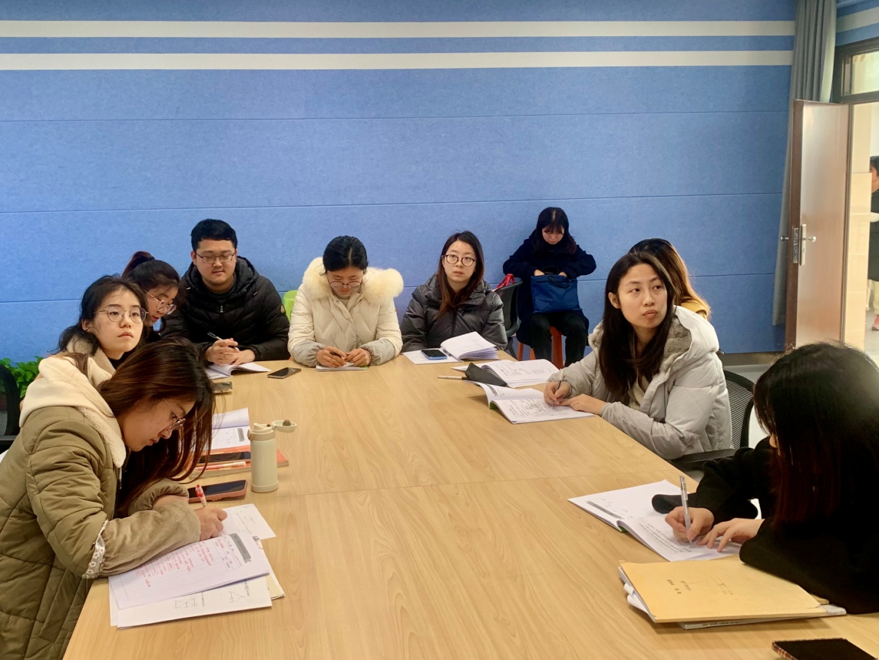 区主题班会_html_35b288ba.jpg