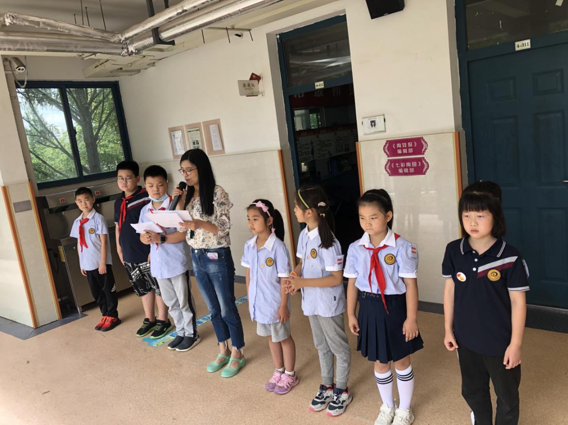 班级新闻稿_html_14d0cceb.jpg