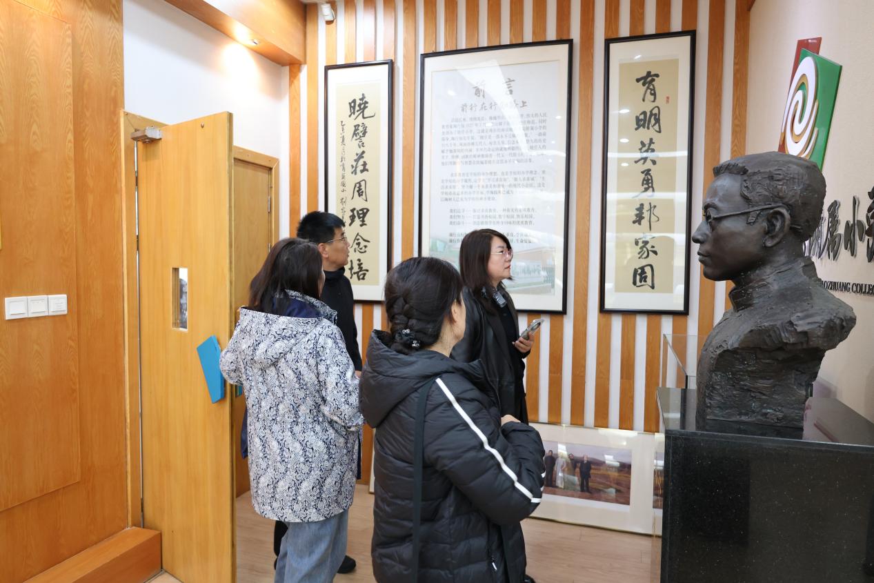 2025.11.27两地教育同仁来访 共话育人初心_html_m19cfabf6.jpg