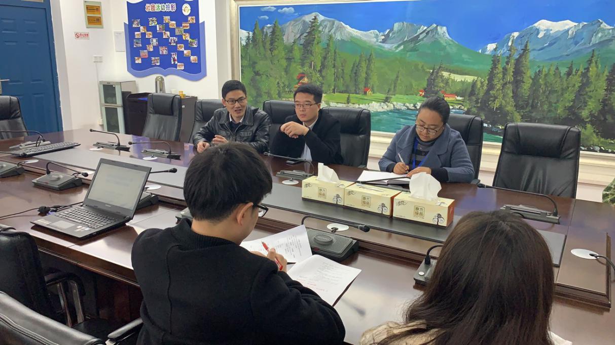 科研砺精兵 答辩展风采_html_7f86289d.jpg