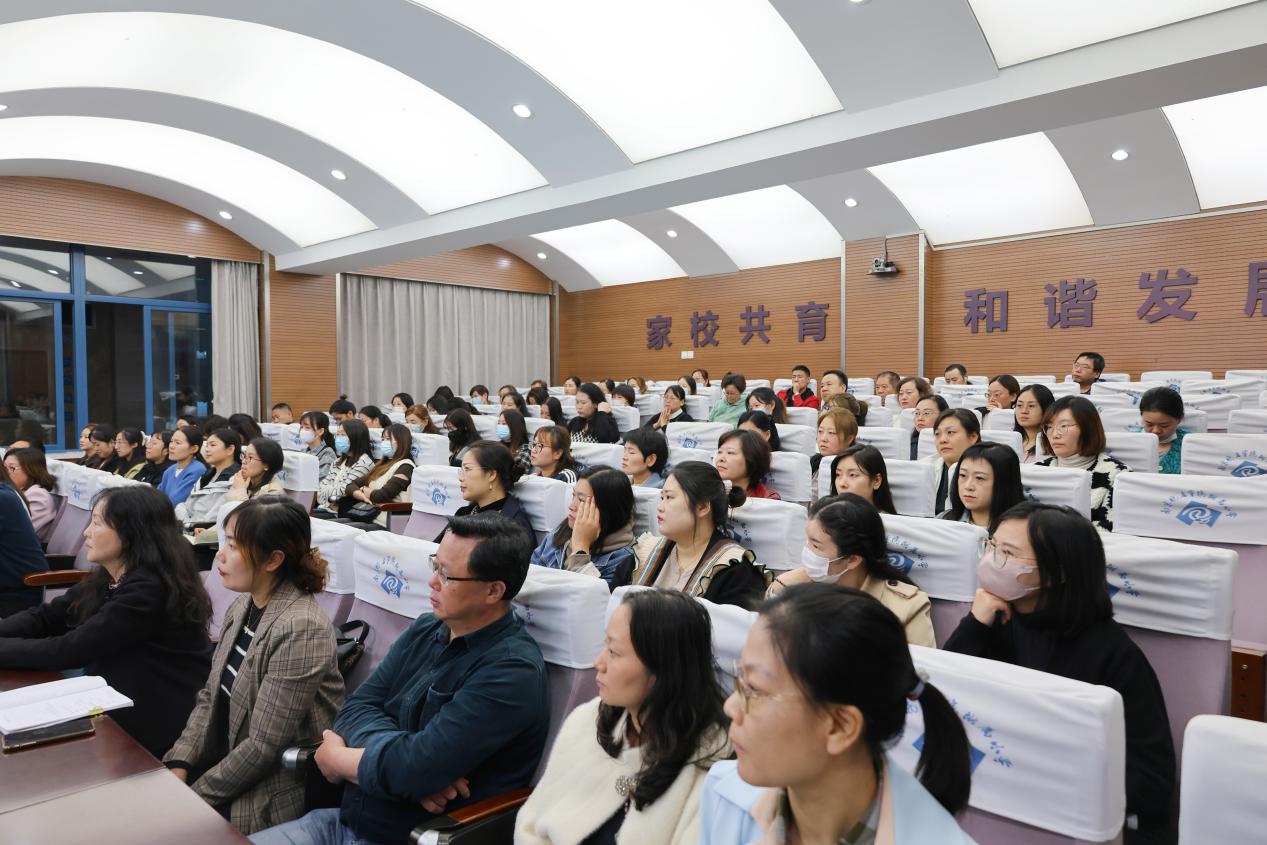 11.9家校共育_html_m4a77821a.jpg