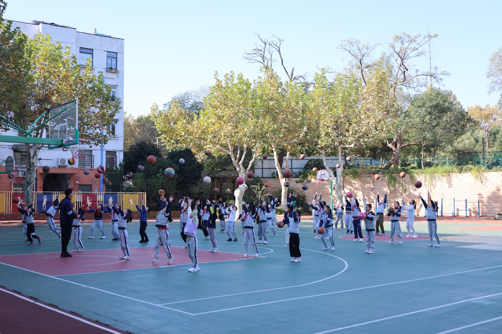 孙老师上课.JPG