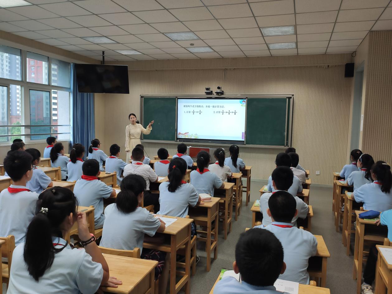 五年级数学教研报道_html_m4413011b.jpg