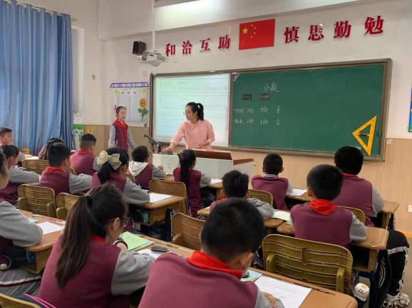 4.13数学视导报道_html_267b8945.jpg
