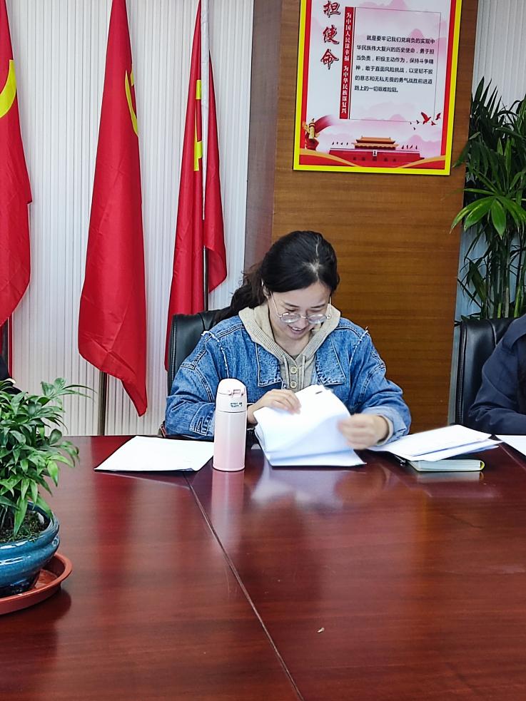 笔耕不辍，专业成长_html_m5170d212.jpg
