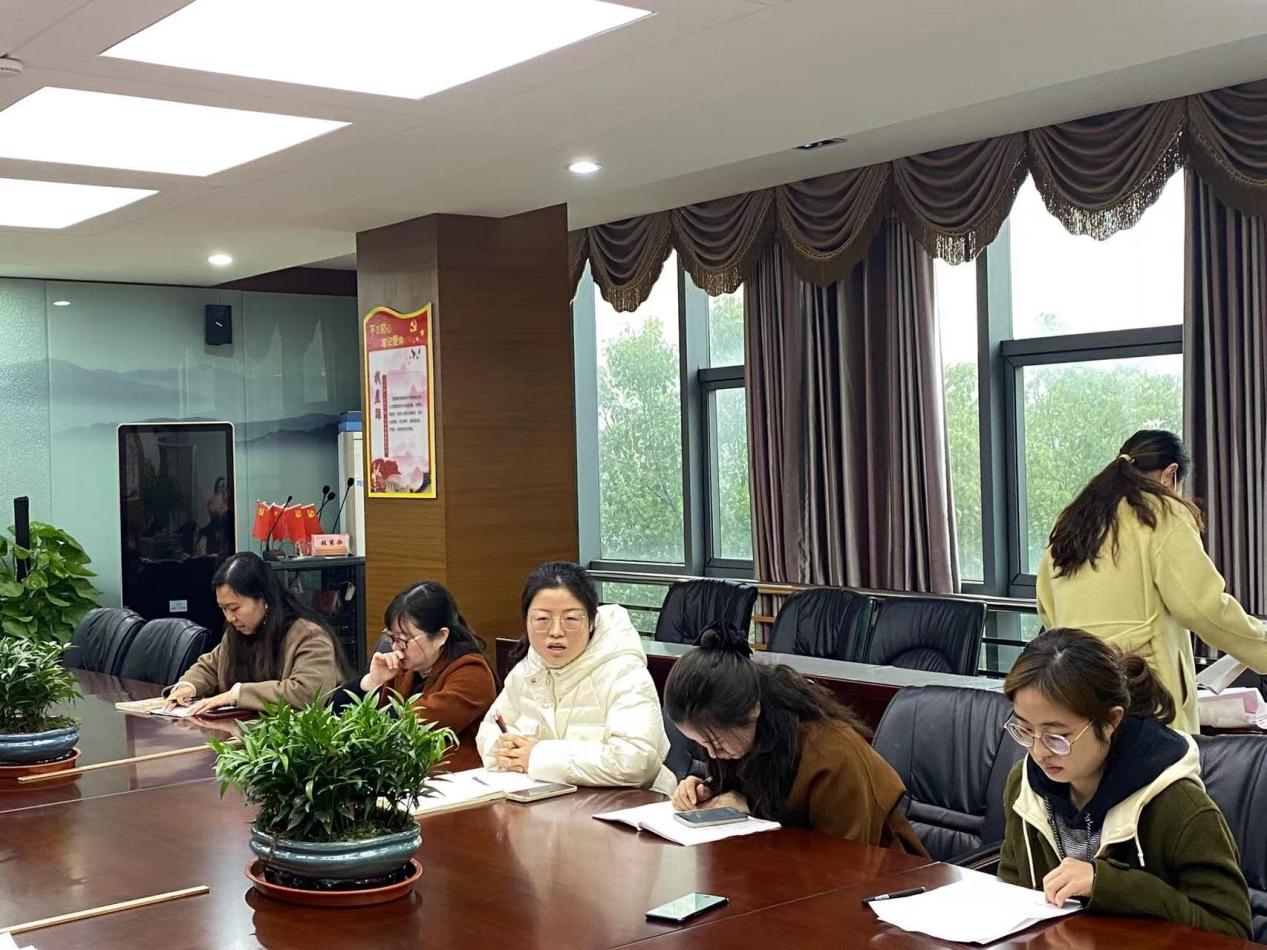 [丁香汉声]创高效课堂 促师生成长_html_m685460e9.jpg