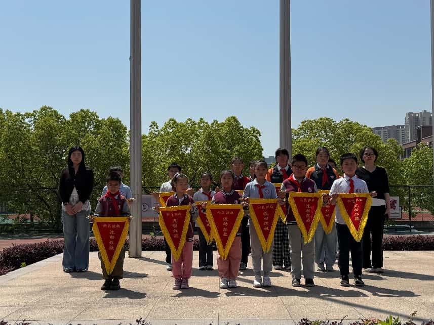 第14周升旗仪式报道（吴冬萍）_html_12ccce02.jpg