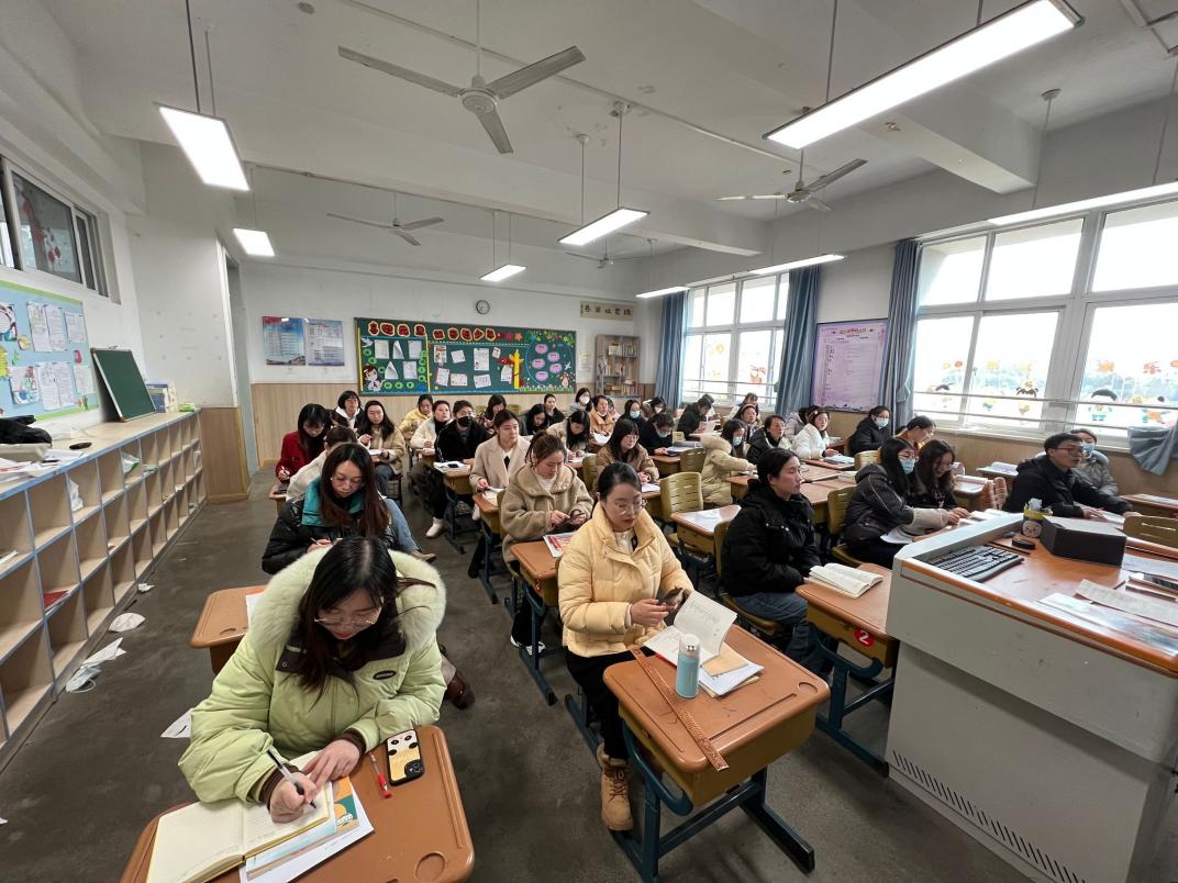开学第一备 上好第一课_html_m531cdc2e.jpg