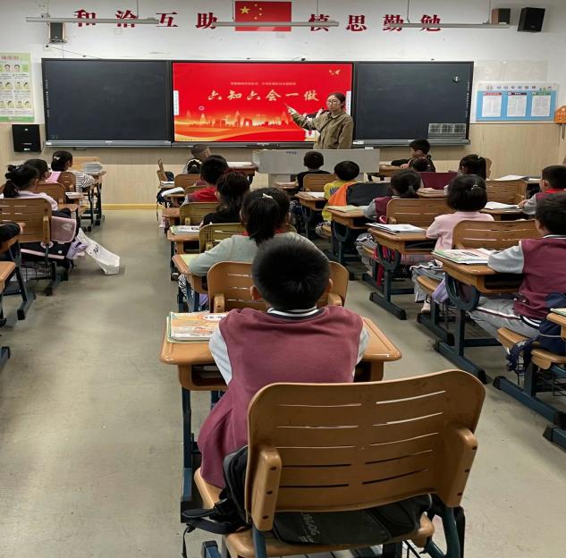 建队日系列报道_html_m4f9be4ea.jpg