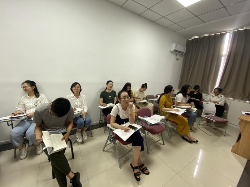 教研无止境，共研共成长_html_m1f5635a.jpg