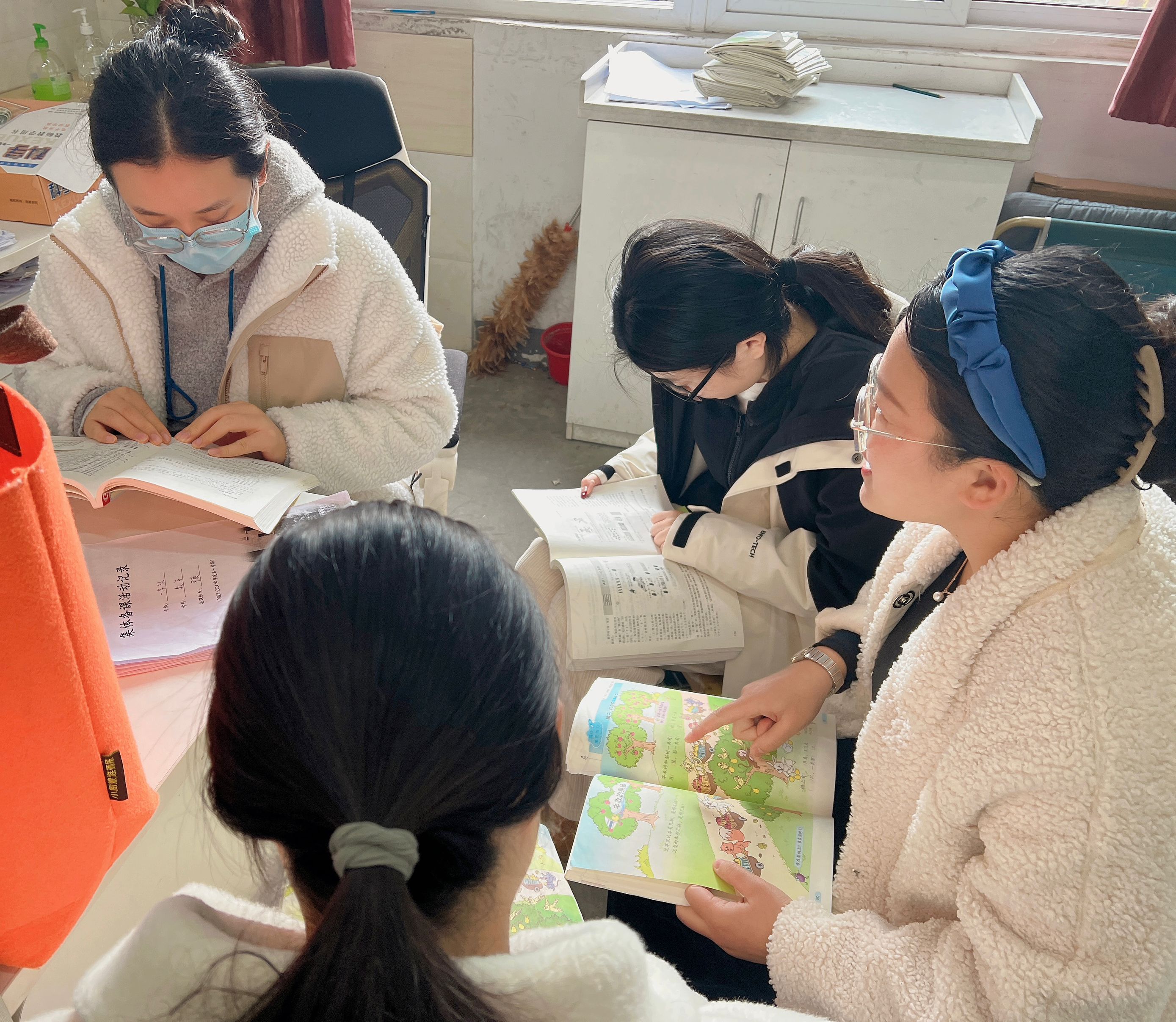 【丁香汉声·教学】南京市丁家庄小学数学组备课活动（六）_html_5600464e.jpg