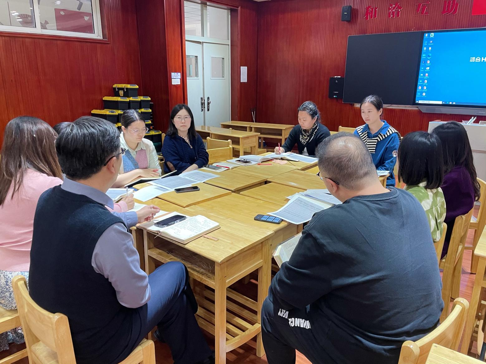 【丁香汉声·教学】知过往而奋进，望远山而潜行——2024—2025学年教学管理工作会侧记_html_m4403eb72.jpg