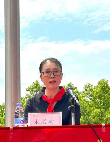 孙晨希-【丁香汉声】合力共筑“睛”彩未来——记近视防控护眼教室捐赠活动2023.5.11_html_m7d9c8158.png
