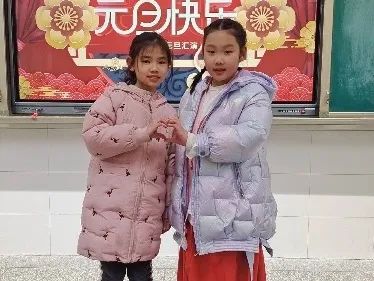 班级联欢会_html_78f7cf4c.jpg