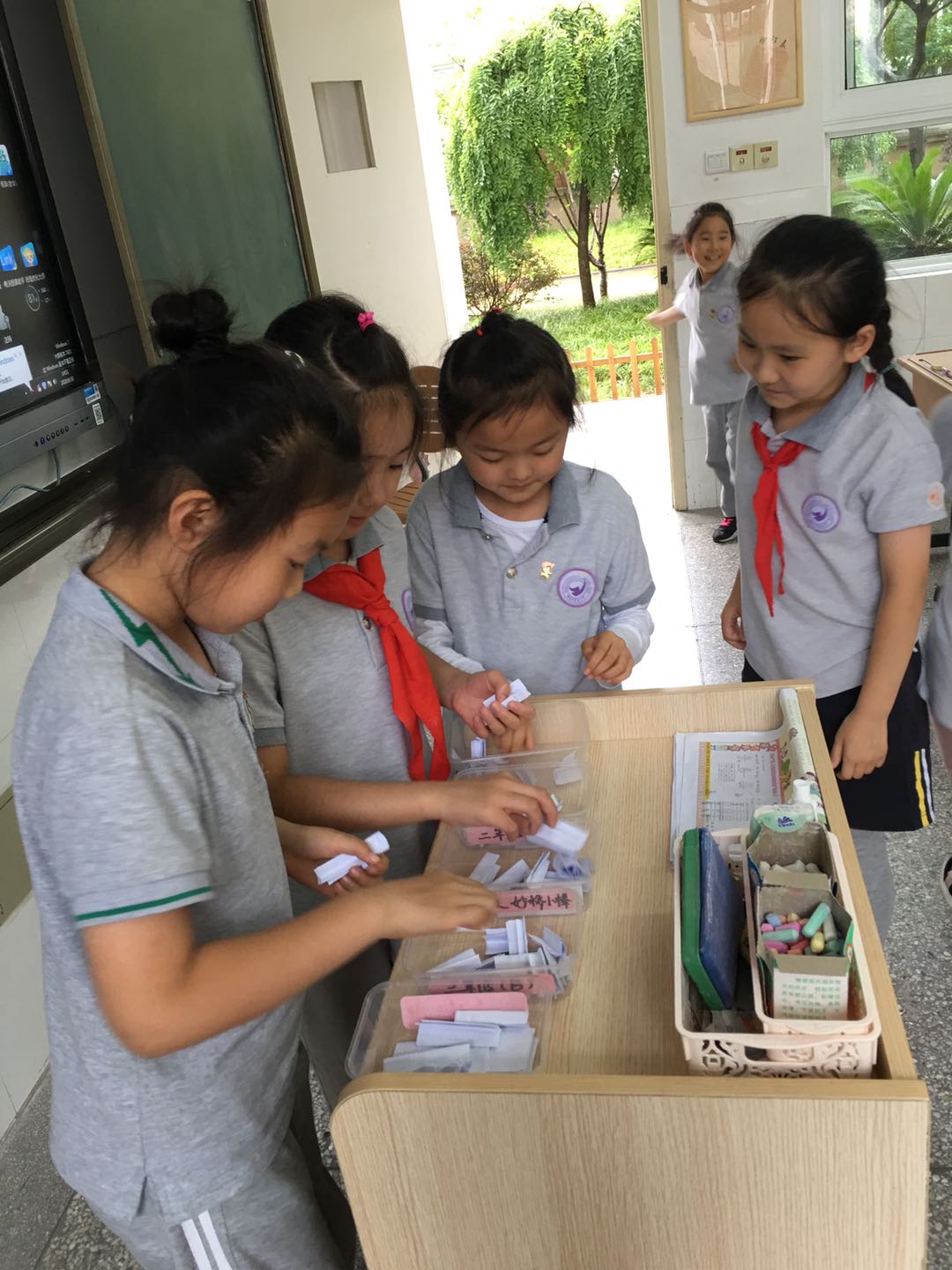 快乐思维 玩转数学——紫金小学“数学节”活动