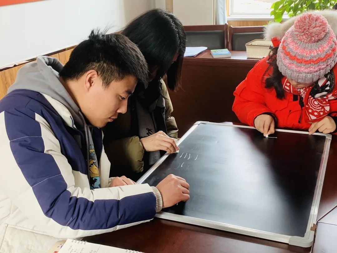粉笔_html_115c5e58.jpg