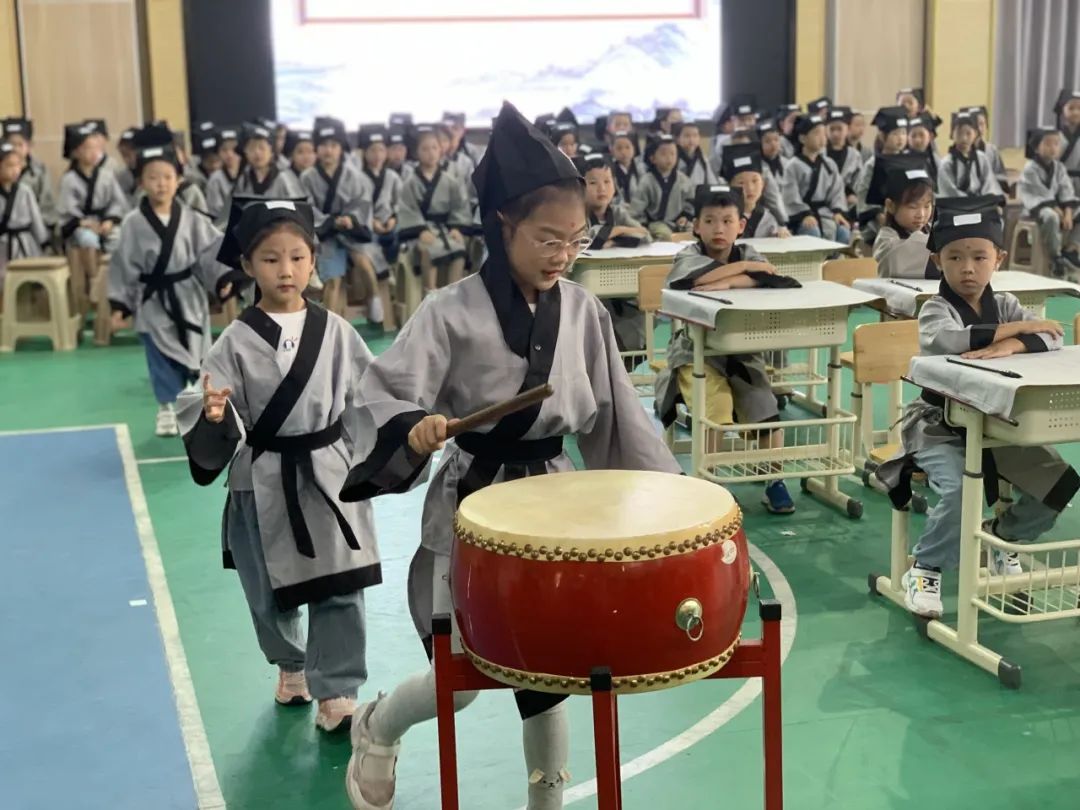 新生入学仪式_html_2ef4e205.jpg