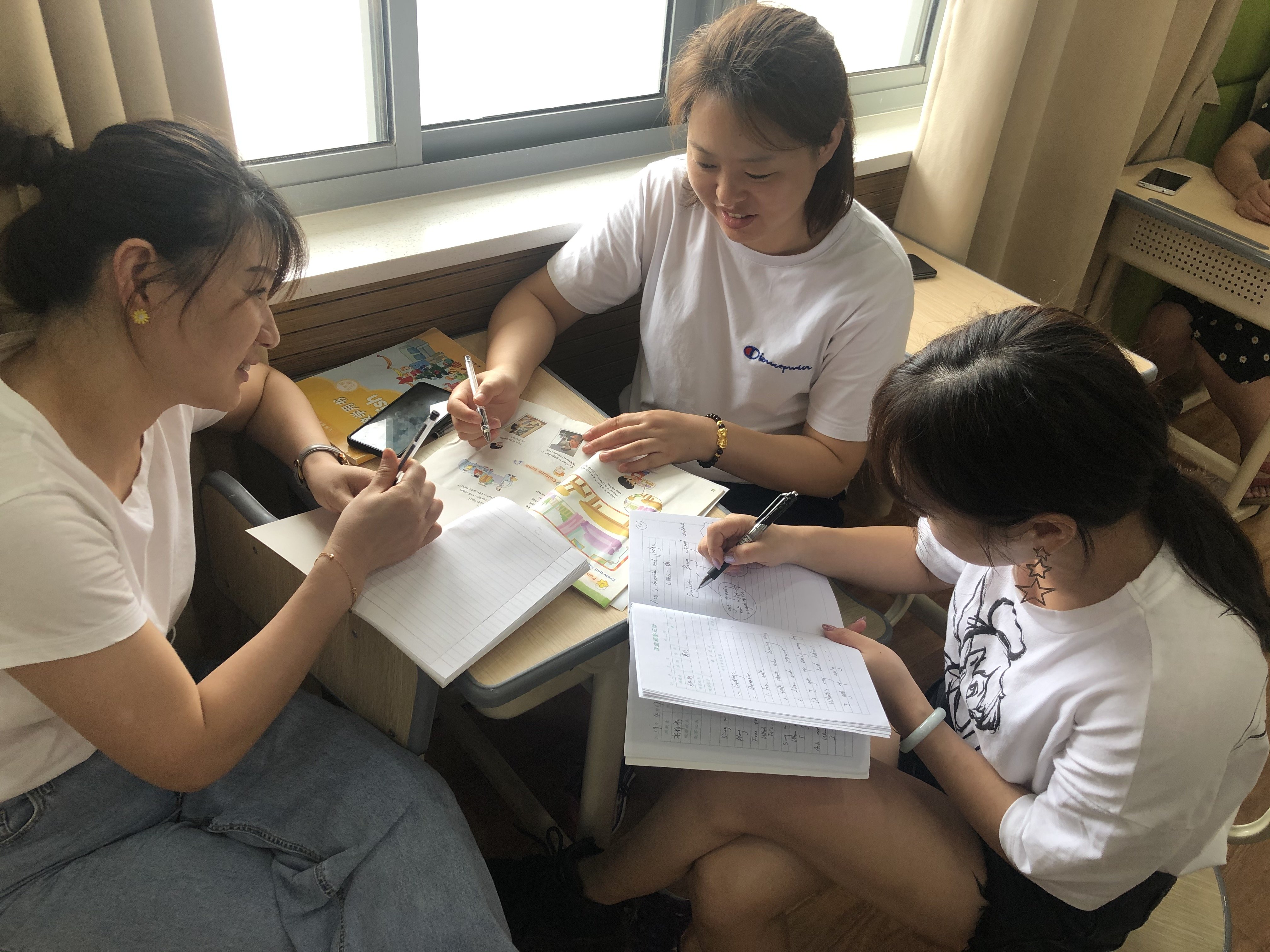 2020.8.29英语组集体备课报道_html_6e68c3bb.jpg