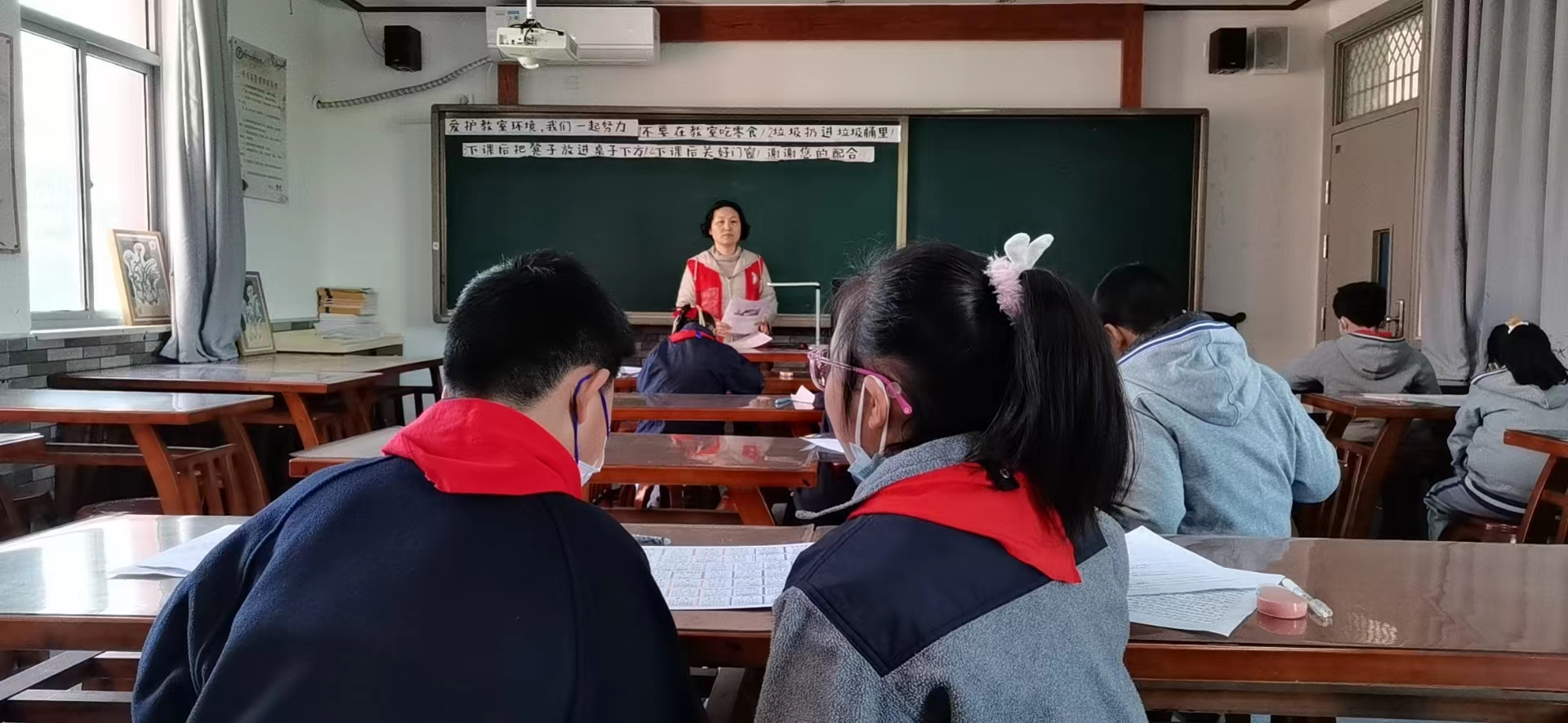 3.13【尚美迈小 教学】放飞诗歌的翅膀_html_m56c9ad34.jpg